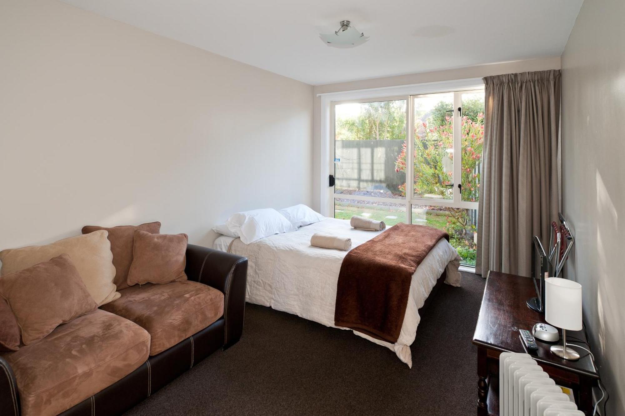 85 On Bealey Hostel Christchurch Bagian luar foto